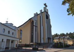 START – Kościół Św. Stanisława BM w Pustkowie – Osiedlu